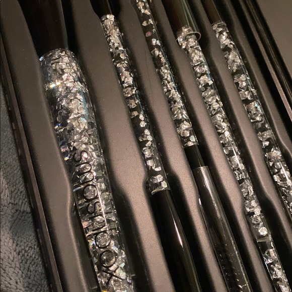 Brand new ! - Picture 2 of 16